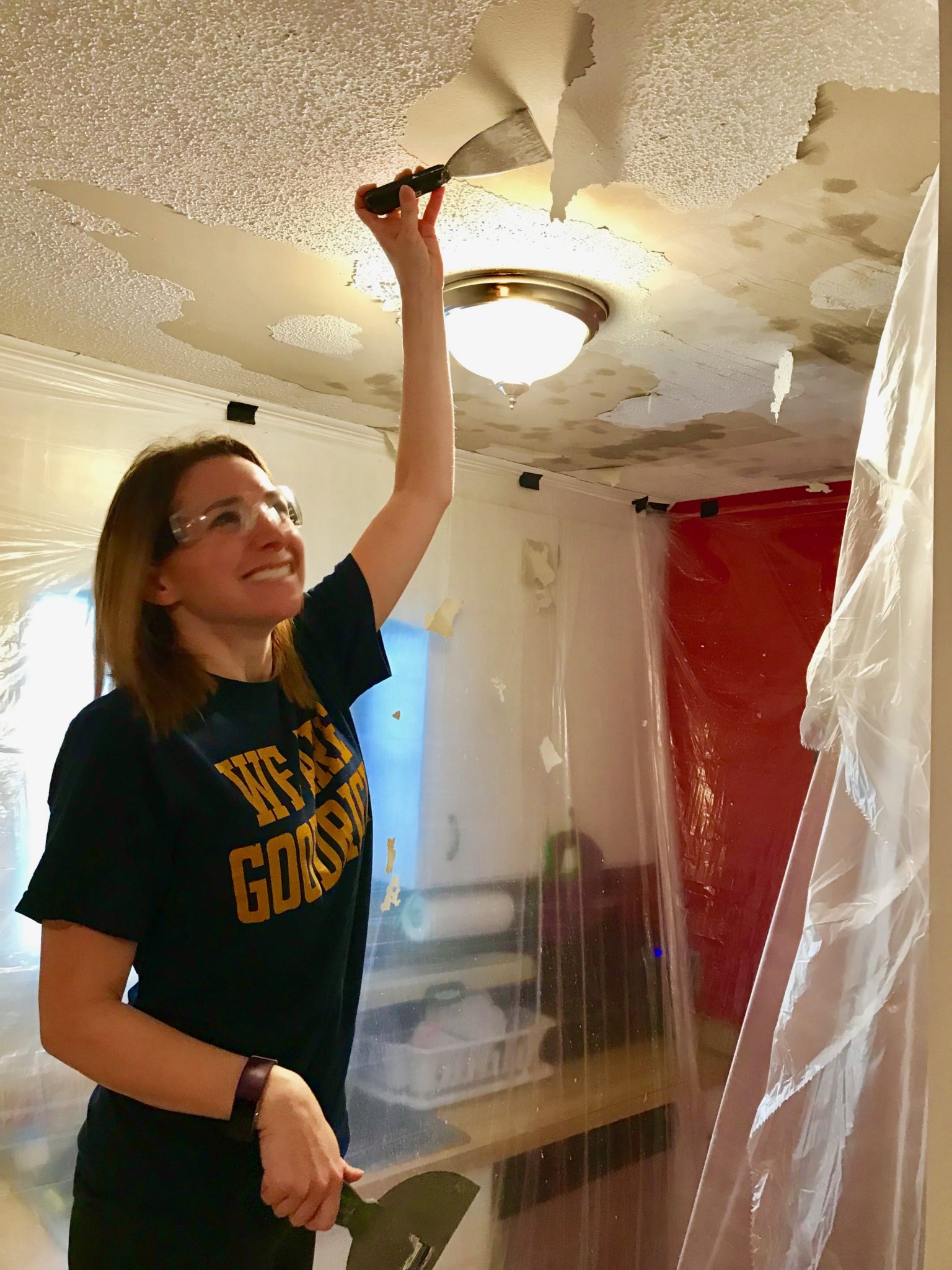 How to Remove Popcorn Ceiling - thisaveragemom